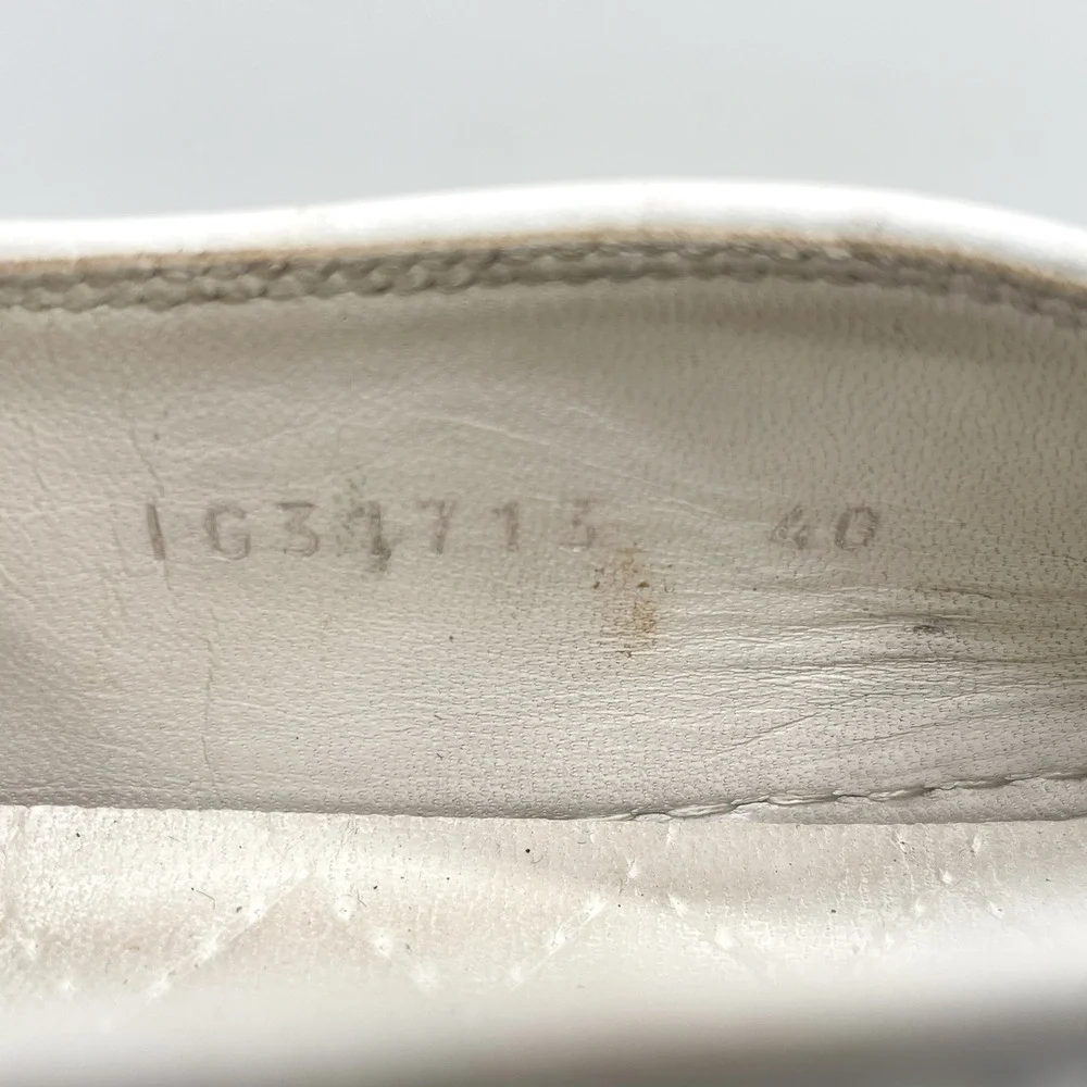 Chanel Womens 40 CC Logo Slip On Sneakers Black White Leather Tennis Preppy Chic